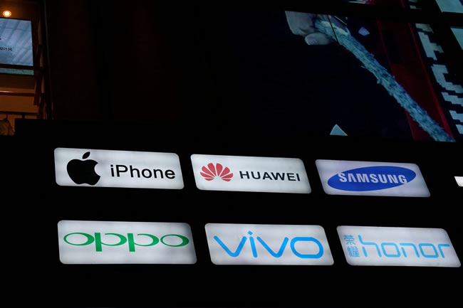 挖角员工狂偷63份文件 苹果提告中国手机商Oppo