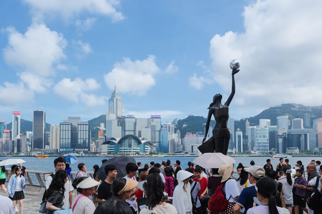 香港人口连增3年共752万 3.2万单程证移入 1.38万迁出