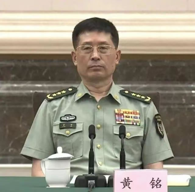 北部战区司令员黄铭落马？辽宁（跑得快）「八一」座谈报导未见其名